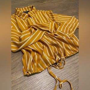 Forever 21 long sleeve yellow strips M